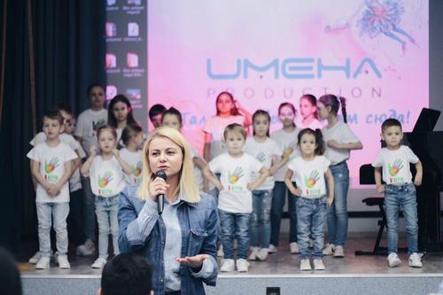"ИМЕНА ПРОДАКШН" ПОСЕТИЛИ МЫТИЩИНСКИЙ МУЗЫКАЛЬНЫЙ ДЕТСКИЙ ДОМ