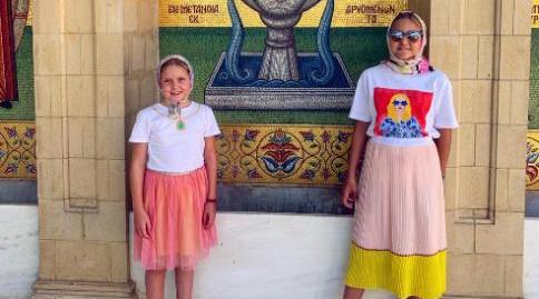 Воспитанницы "Имена Продакшн" Ника и Лаура Ляпичевы отдыхают сейчас на Кипре