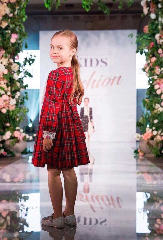 ЛИЗА СЕВРЮКОВА ПРИНЯЛА УЧАСТИЕ В ПОКАЗЕ БРЕНДА ALICIA FIORI