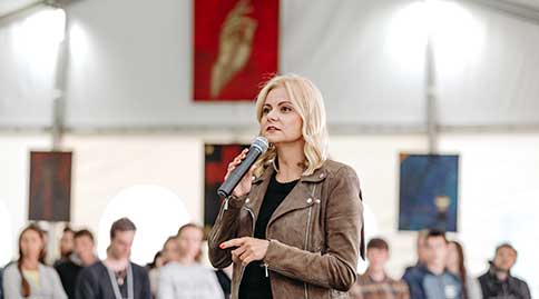в рамках православного форума "ДоброЛето" прошла встреча с директором "Имена Продакшн" Дианой Тевосовой.