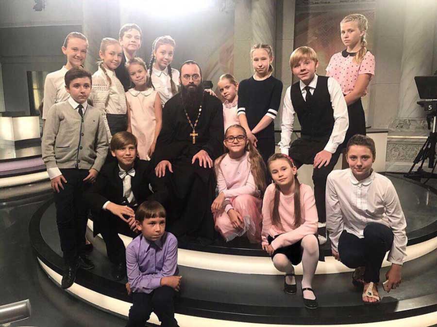УЧАСТИЕ В ПЕРЕДАЧЕ "ВОСКРЕСНАЯ ШКОЛА"