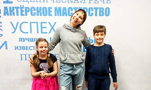 Продюсерская компания "Имена Продакшн" открыла набор в детскую группу "Школа незрячих".
