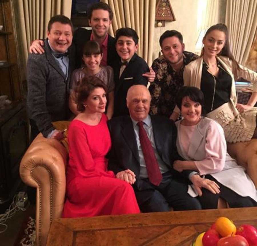 ПОЧЕМУ СТОИТ СХОДИТЬ НА ФИЛЬМ "НОВОГОДНИЙ ПЕРЕПОЛОХ"